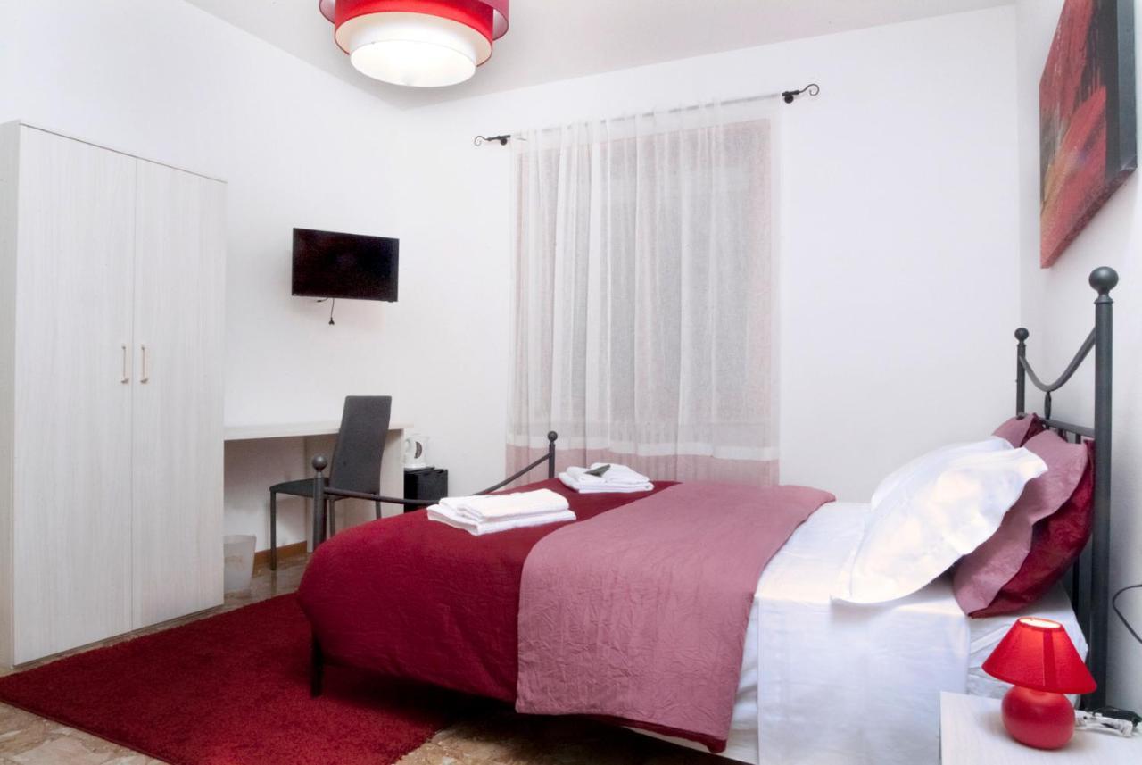 Citywalls Guest House Бергамо Экстерьер фото